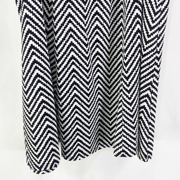 METRO WEAR Black White Vintage Chevron Striped Pencil Skirt - Picture 7 of 9